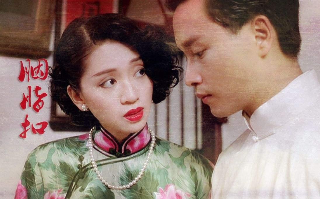 弗吉尼亚·朱弗尔去世：杰弗里·爱泼斯坦的受害者自杀身亡，家人伤心欲绝