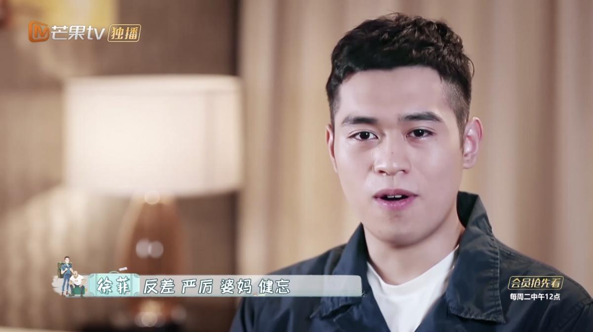 丹麦警方称，一名老人的汽车失控，造成5人受伤