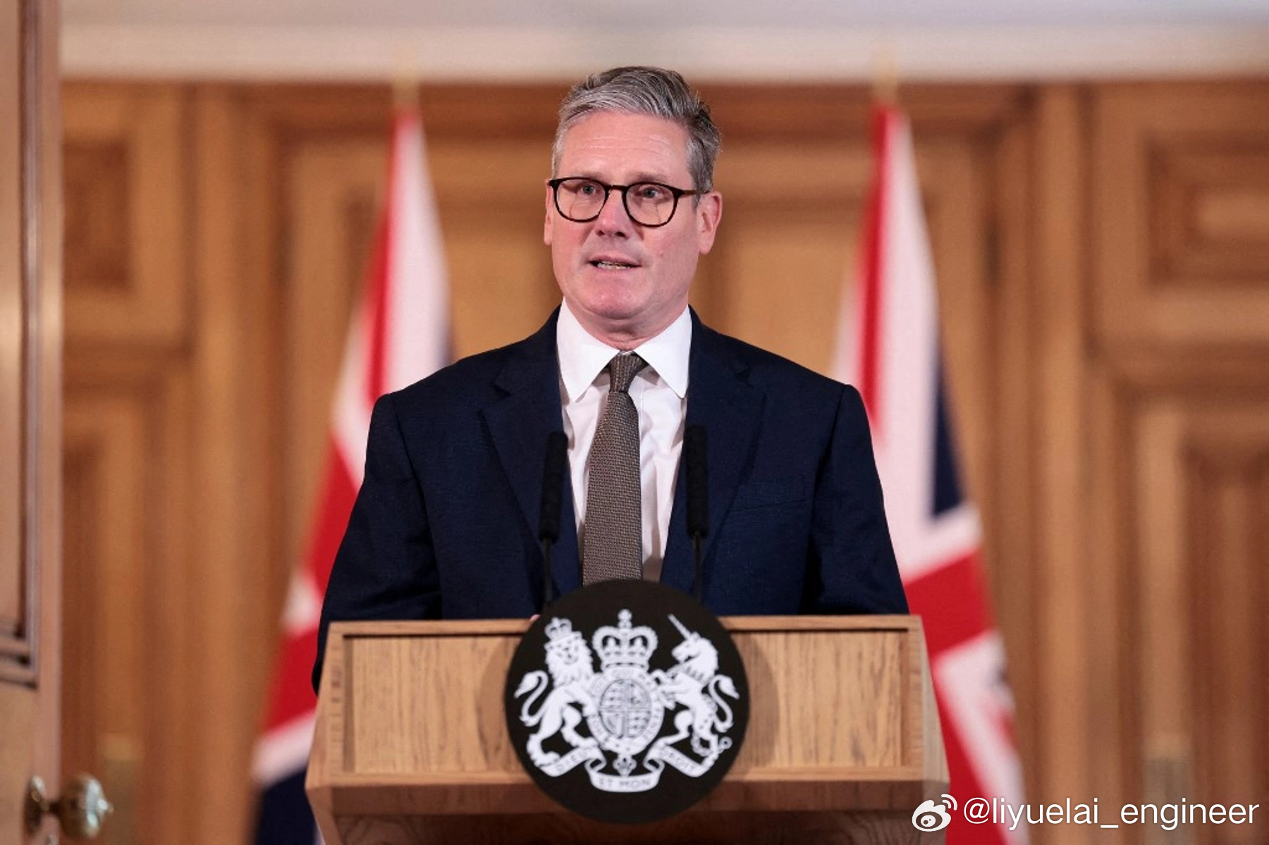 首相问答直播——Keir Starmer和Kemi Badenoch在重大选举前进行最后的正面交锋